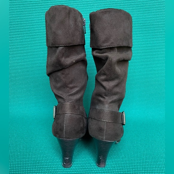 Faded Glory Brown Faux Suede Boots - Picture 5 of 9